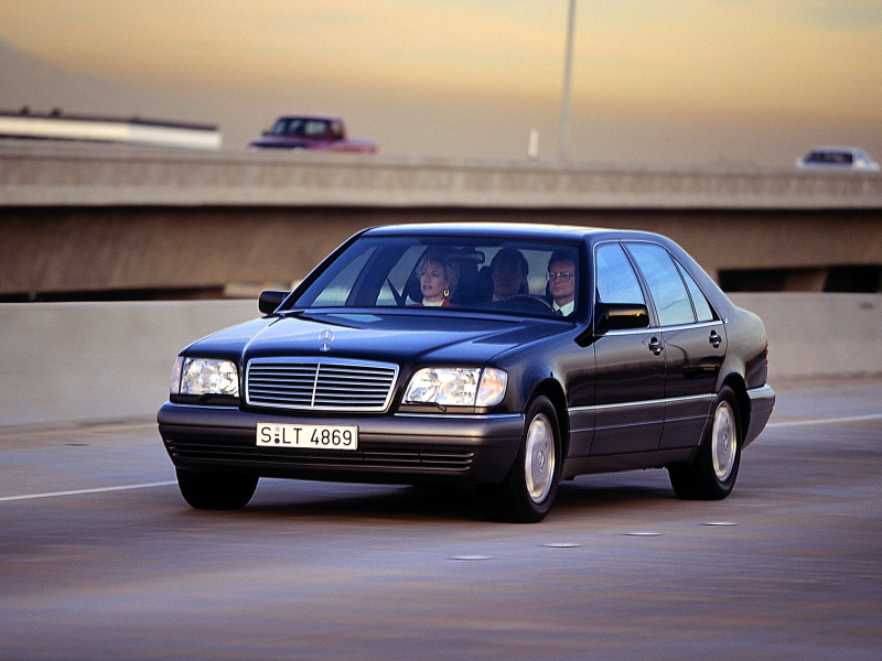 Illustration for article titled Hour Rule: Mercedes-Benz S600 (V140) Edition